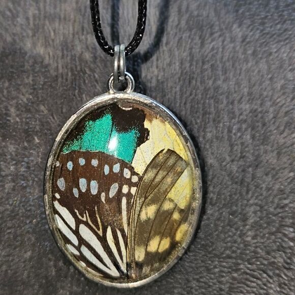 Butterfly Pendant (P9) - Picture 1 of 5